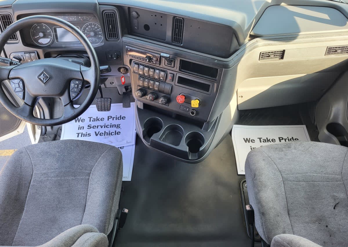 2020 International - image 7