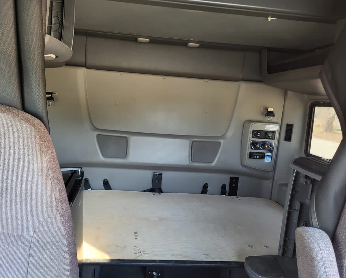 2020 International - image 8