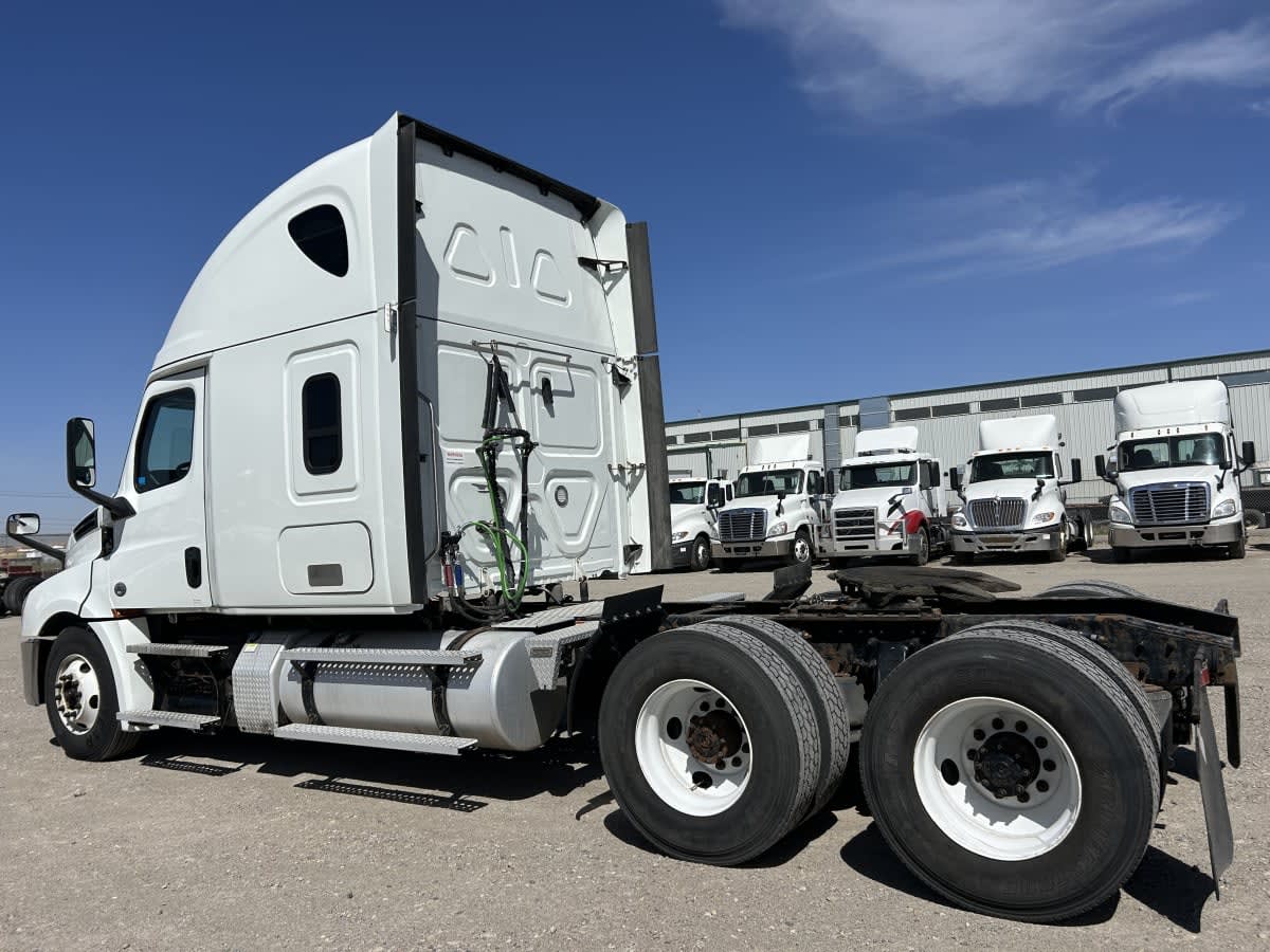 2020 Freightliner NEW CASCADIA PX12664 252806