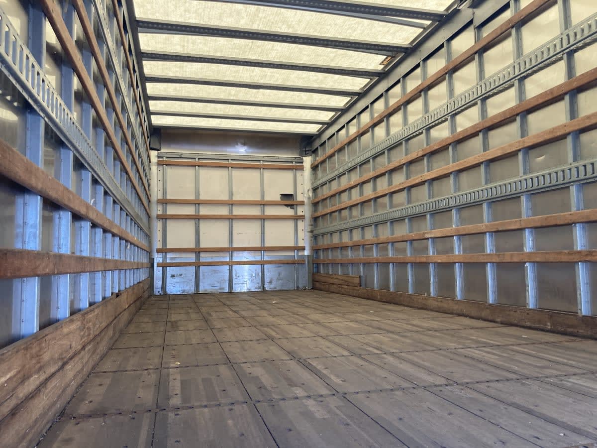 2020 Freightliner/Mercedes M2 106 252838