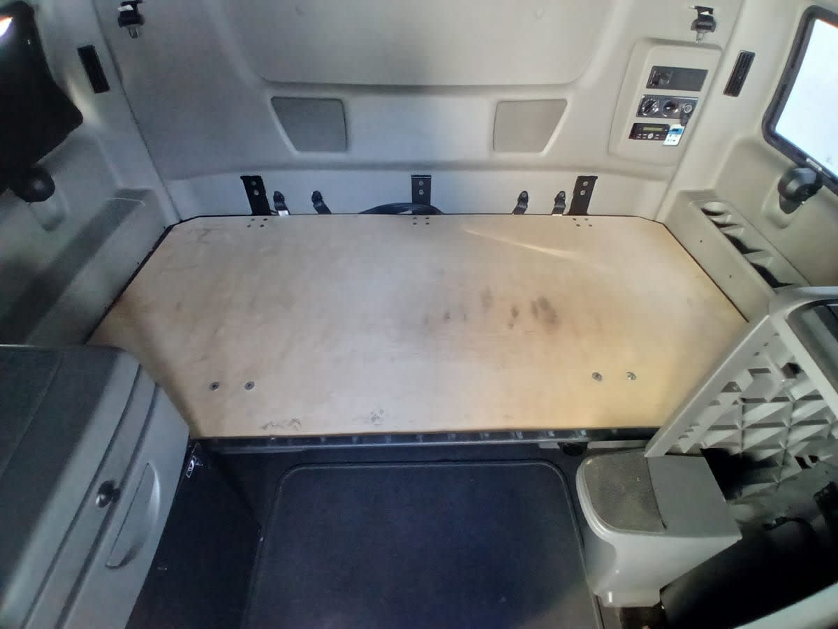 2020 International - image 12