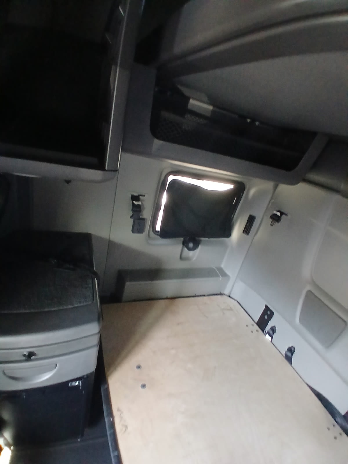 2020 International - image 13