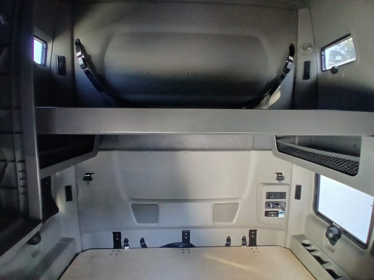 2020 International - image 8