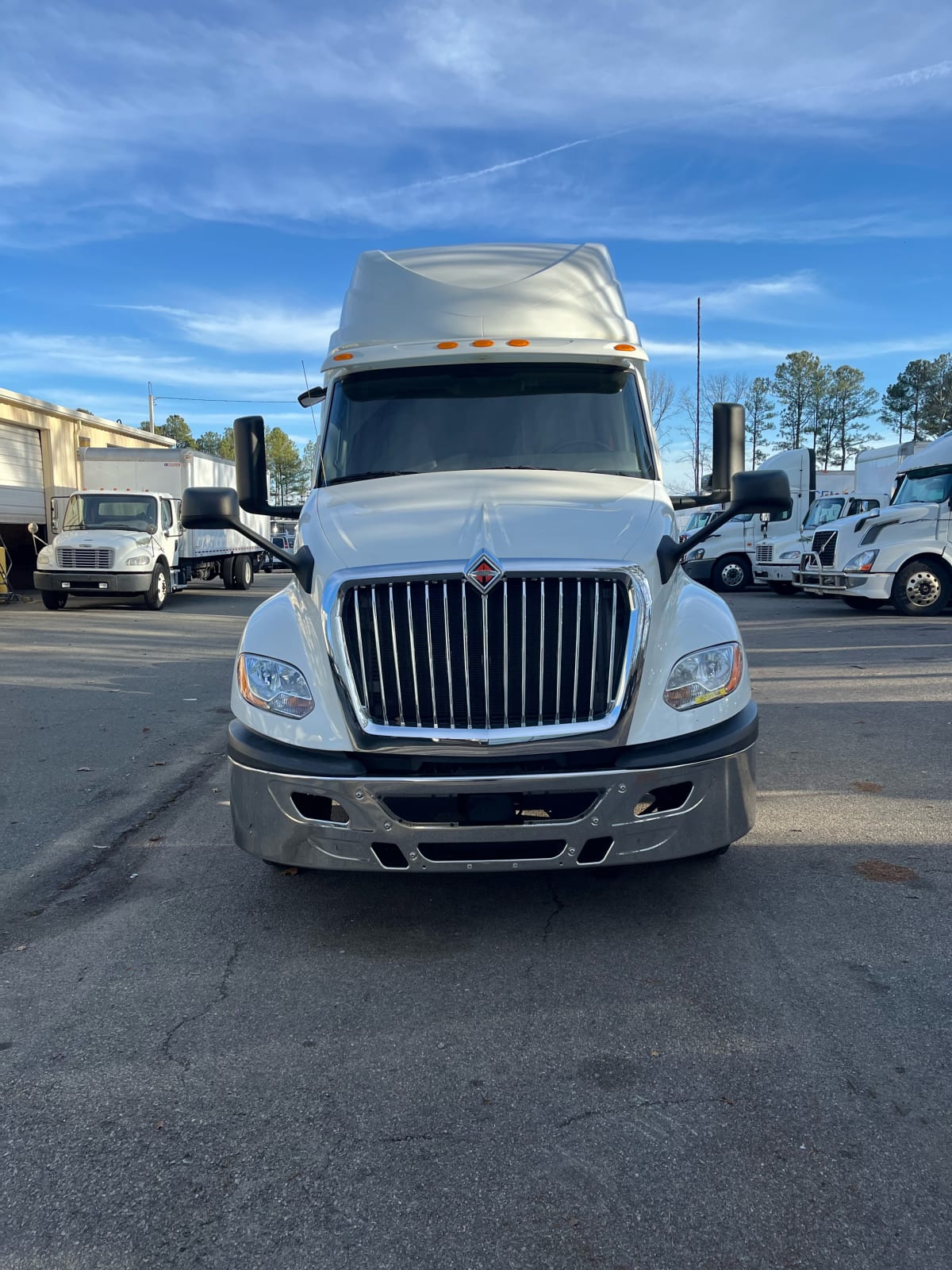 2020 Navistar International LT625 SLPR CAB 253389