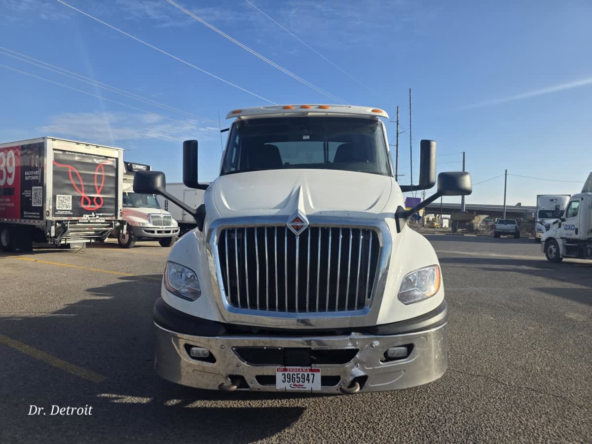 2020 Navistar International LT625 DAYCAB T/A 254674