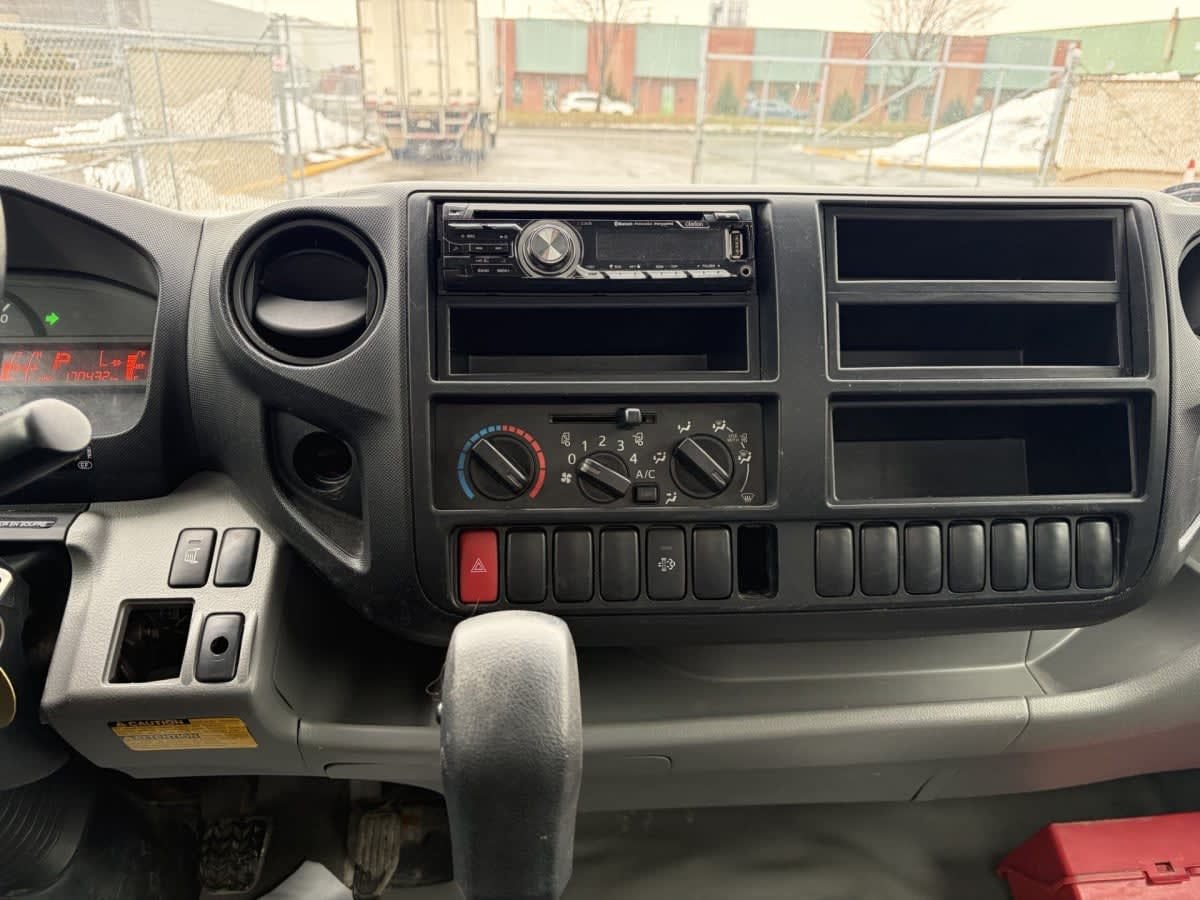 2019 Hino HINO 195 256047