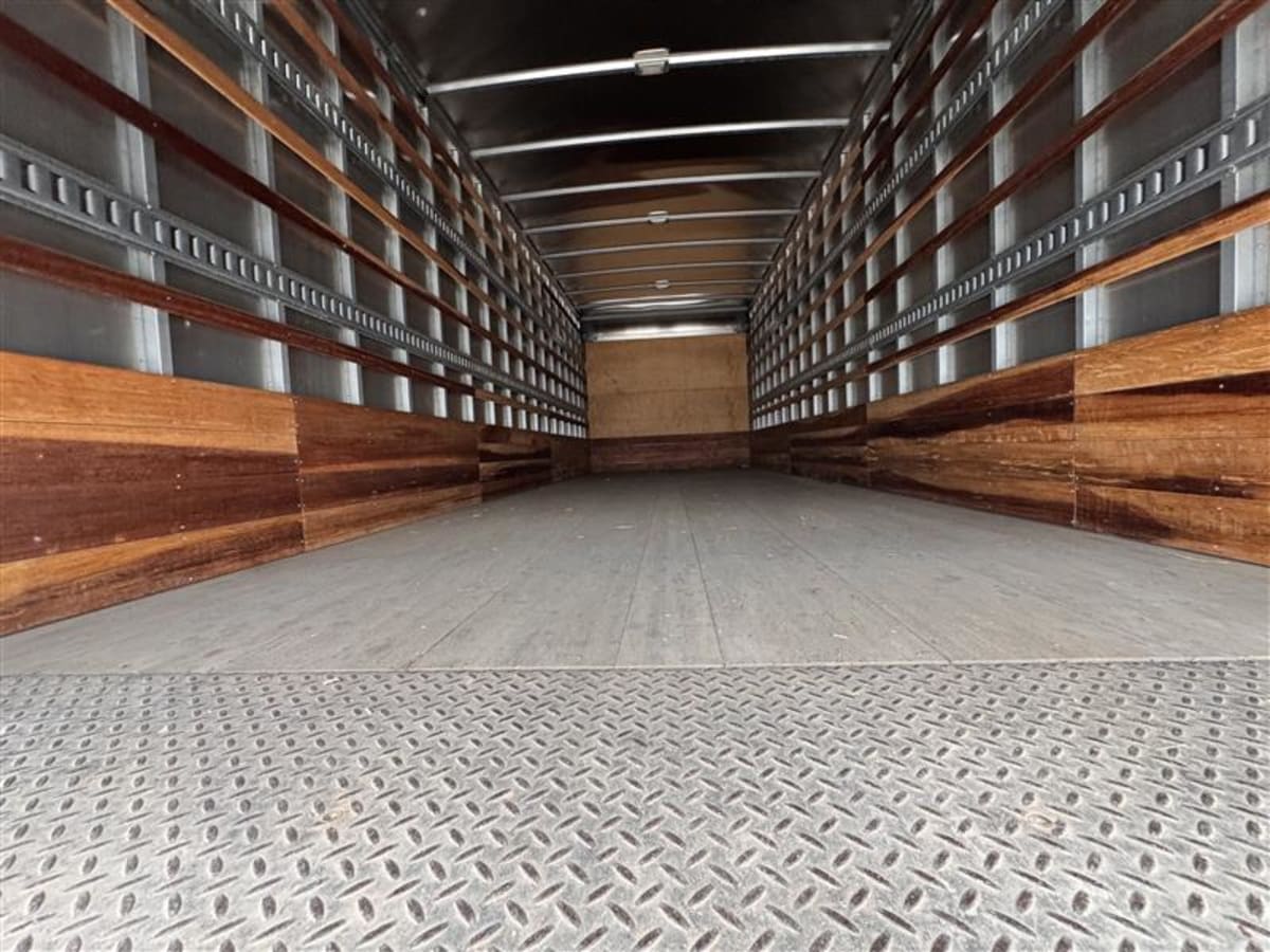 2020 Freightliner/Mercedes M2 106 256087