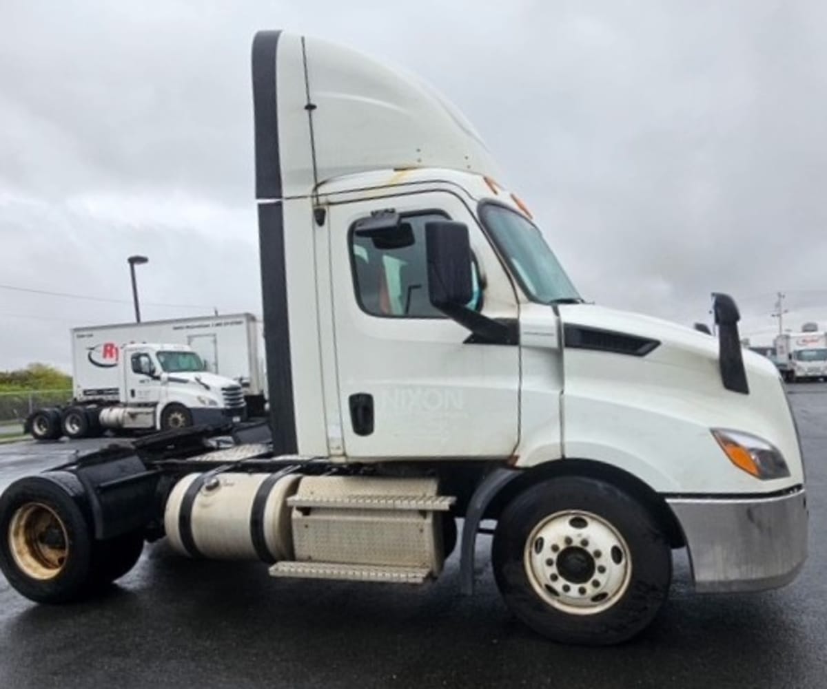 2020 Freightliner/Mercedes NEW CASCADIA 116 256111