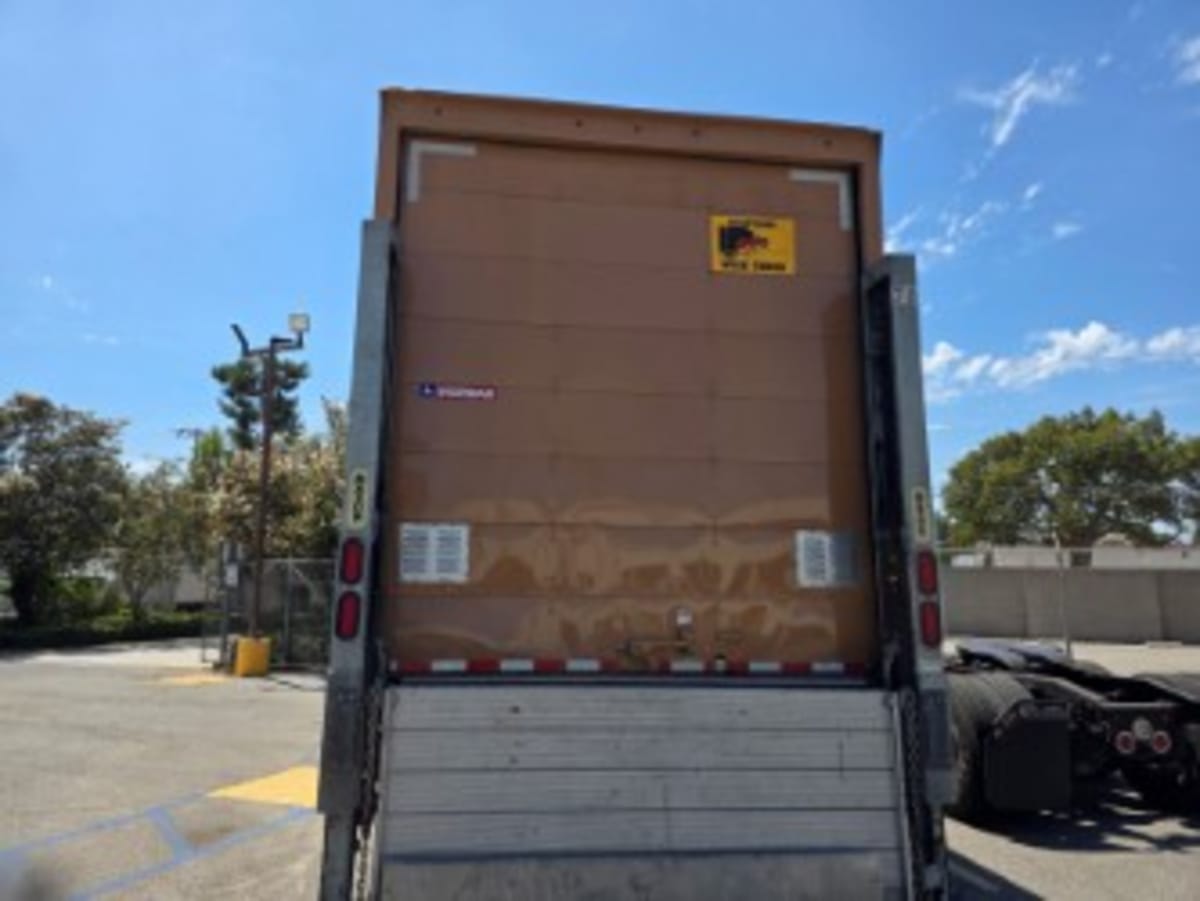 2021 Freightliner/Mercedes M2 106 257056