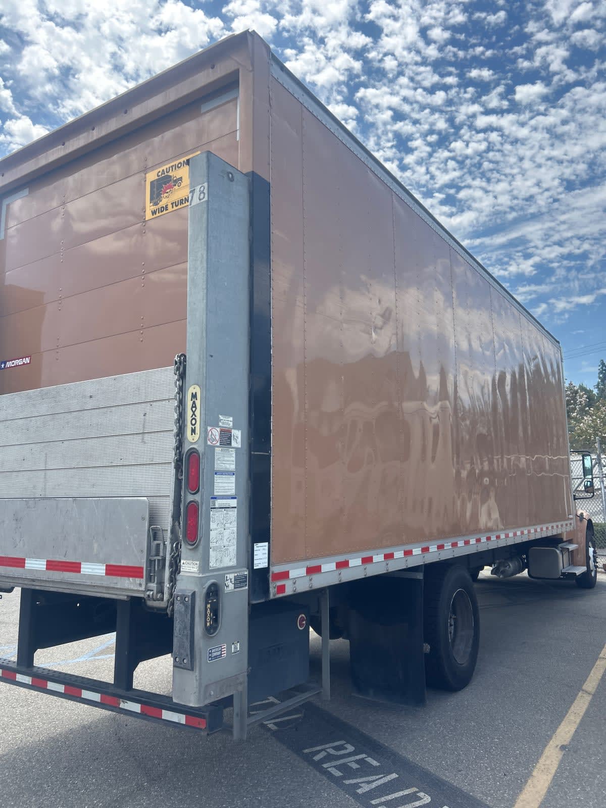 2021 Freightliner/Mercedes M2 106 257056