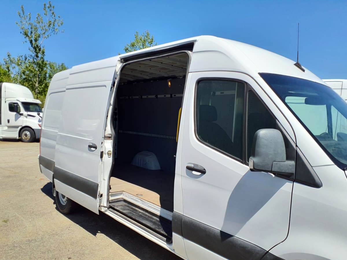 2020 Mercedes-Benz 2500 258770