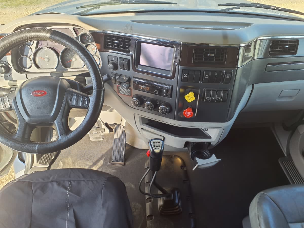 2021 Peterbilt 579 259249