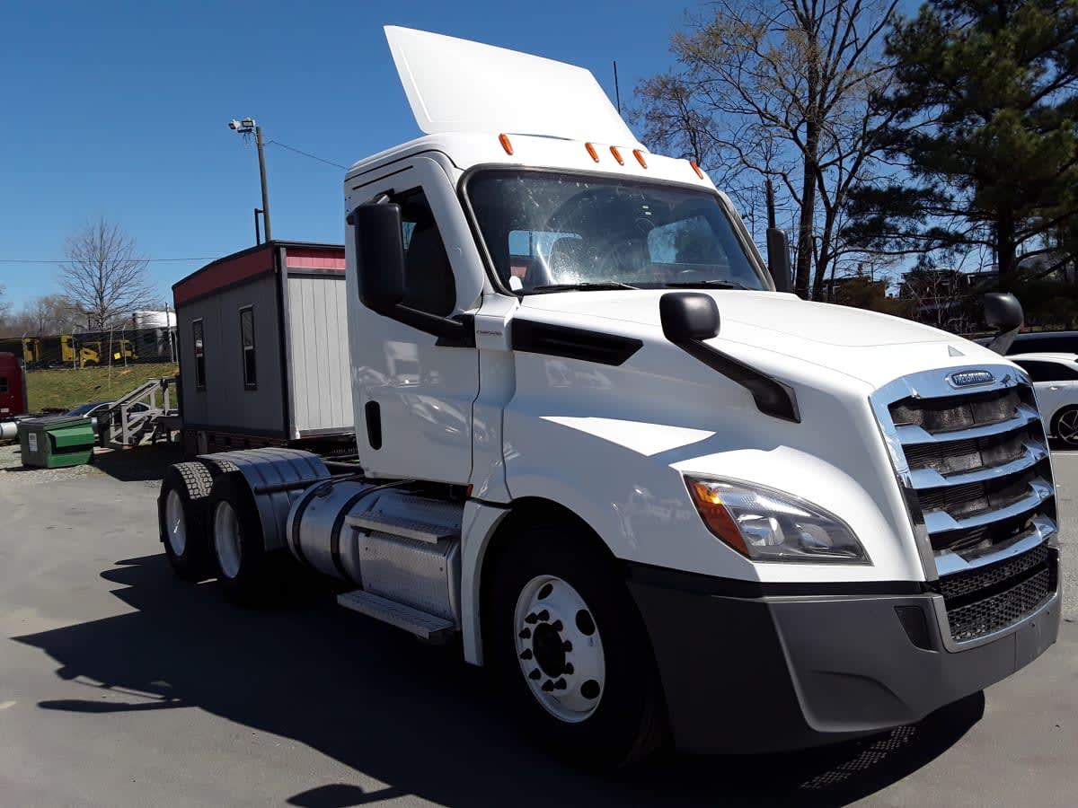 2021 Freightliner - image 3