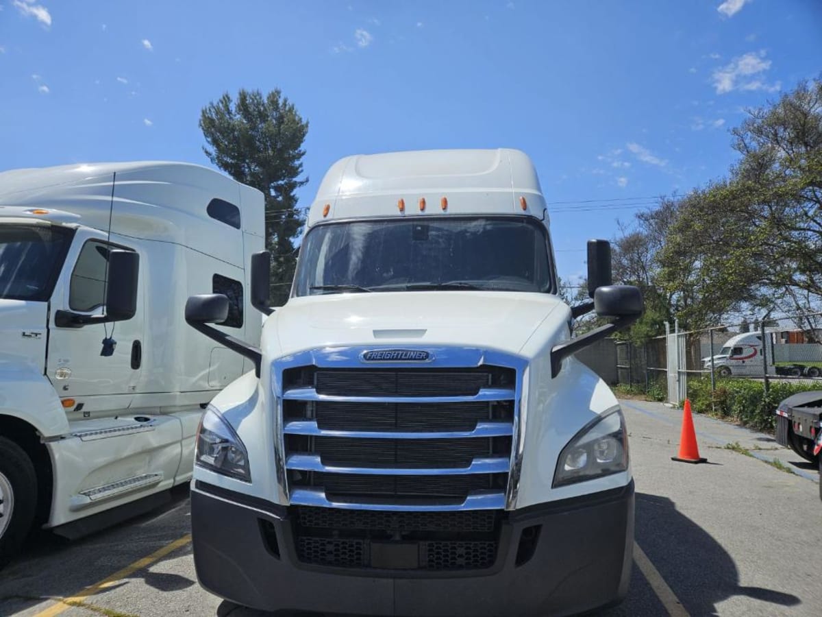 2020 Freightliner/Mercedes NEW CASCADIA PX12664 261803