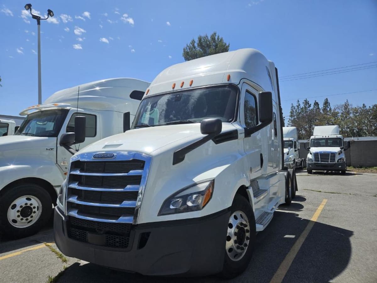 2020 Freightliner/Mercedes NEW CASCADIA PX12664 261803