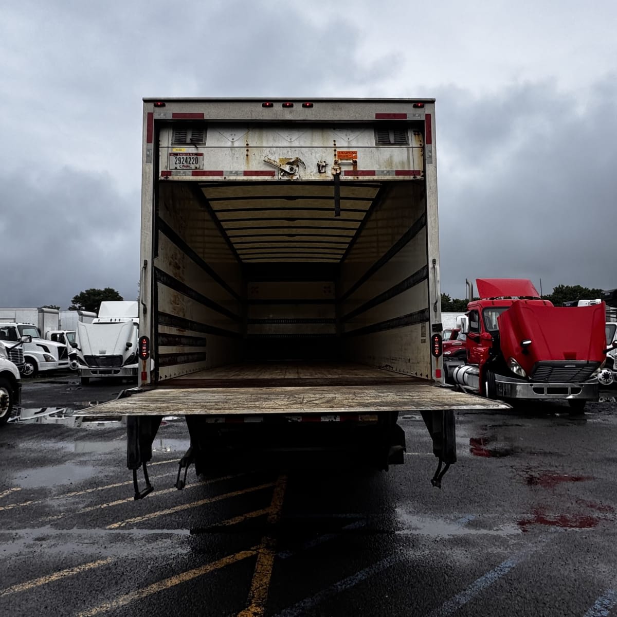 2020 Freightliner M2 106 261902