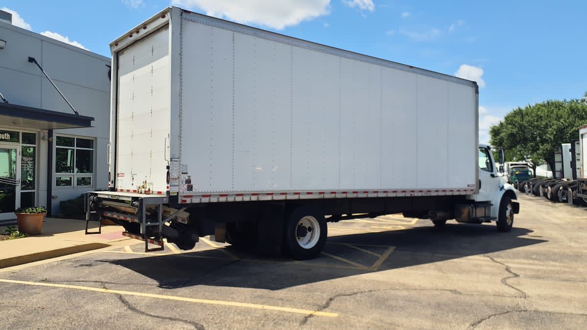 2020 Freightliner M2 106 in Bolingbrook, IL — photo 4