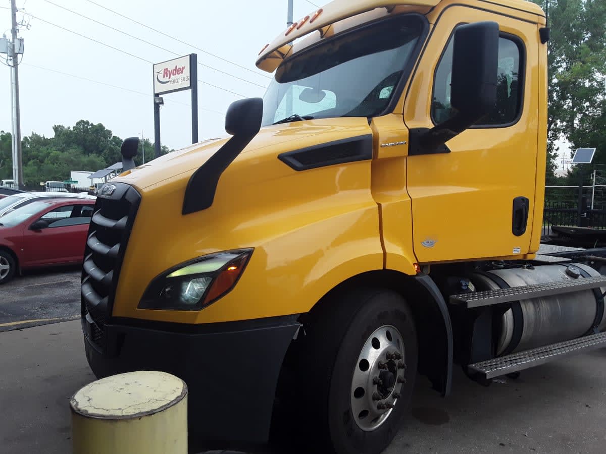 2020 Freightliner/Mercedes NEW CASCADIA 116 261996 2020 Freightliner/Mercedes NEW CASCADIA 116 261996