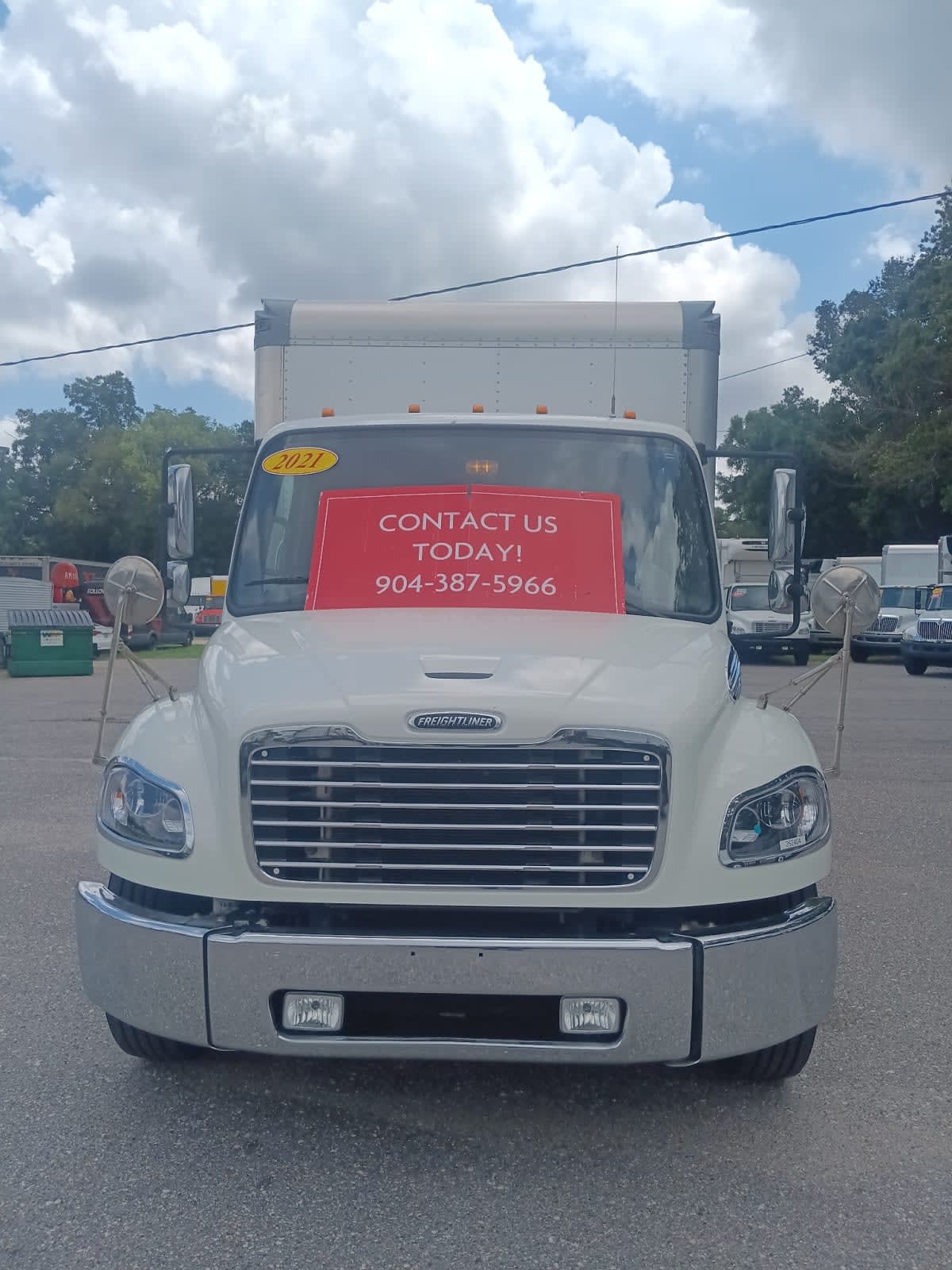 2021 Freightliner M2 106 262404