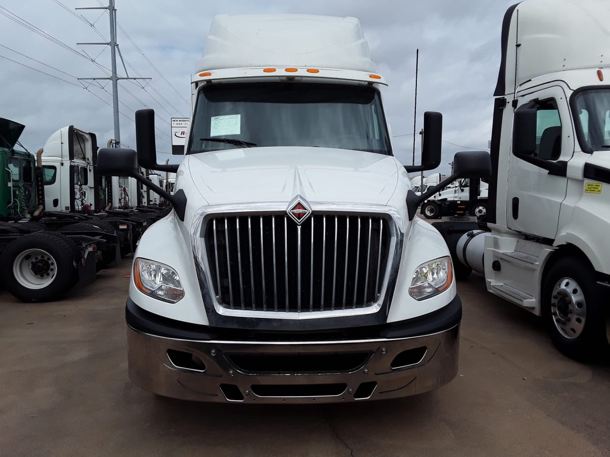 2020 Navistar International LT625 SLPR CAB 262595