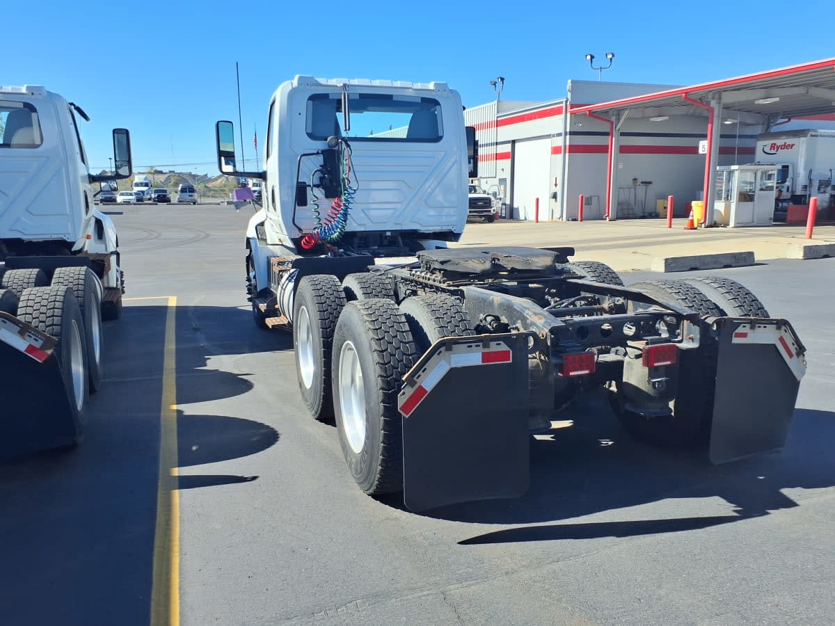 2020 Navistar International RH613 DAYCAB T/A 262741