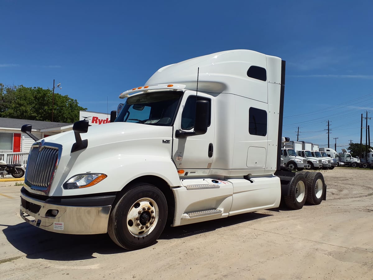 2020 Navistar International LT625 SLPR CAB 263474