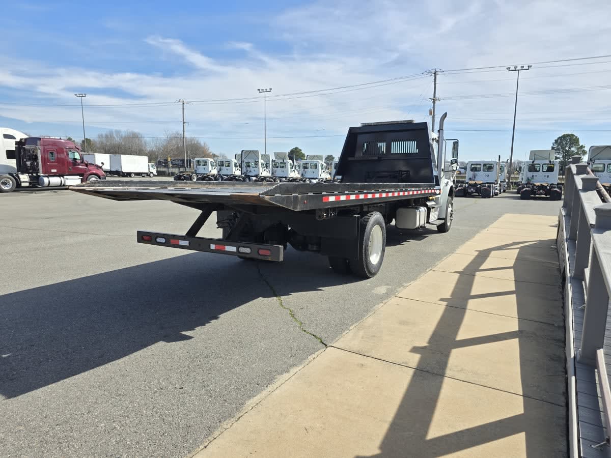 2020 Freightliner/Mercedes M2 106 264449