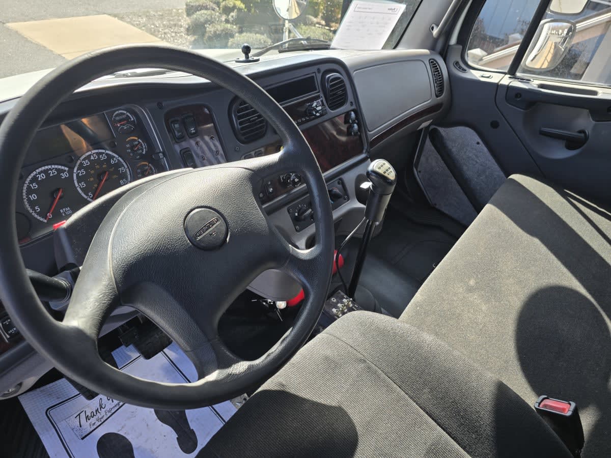 2020 Freightliner/Mercedes M2 106 264449