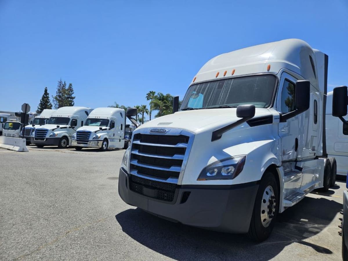 2020 Freightliner/Mercedes NEW CASCADIA PX12664 264544