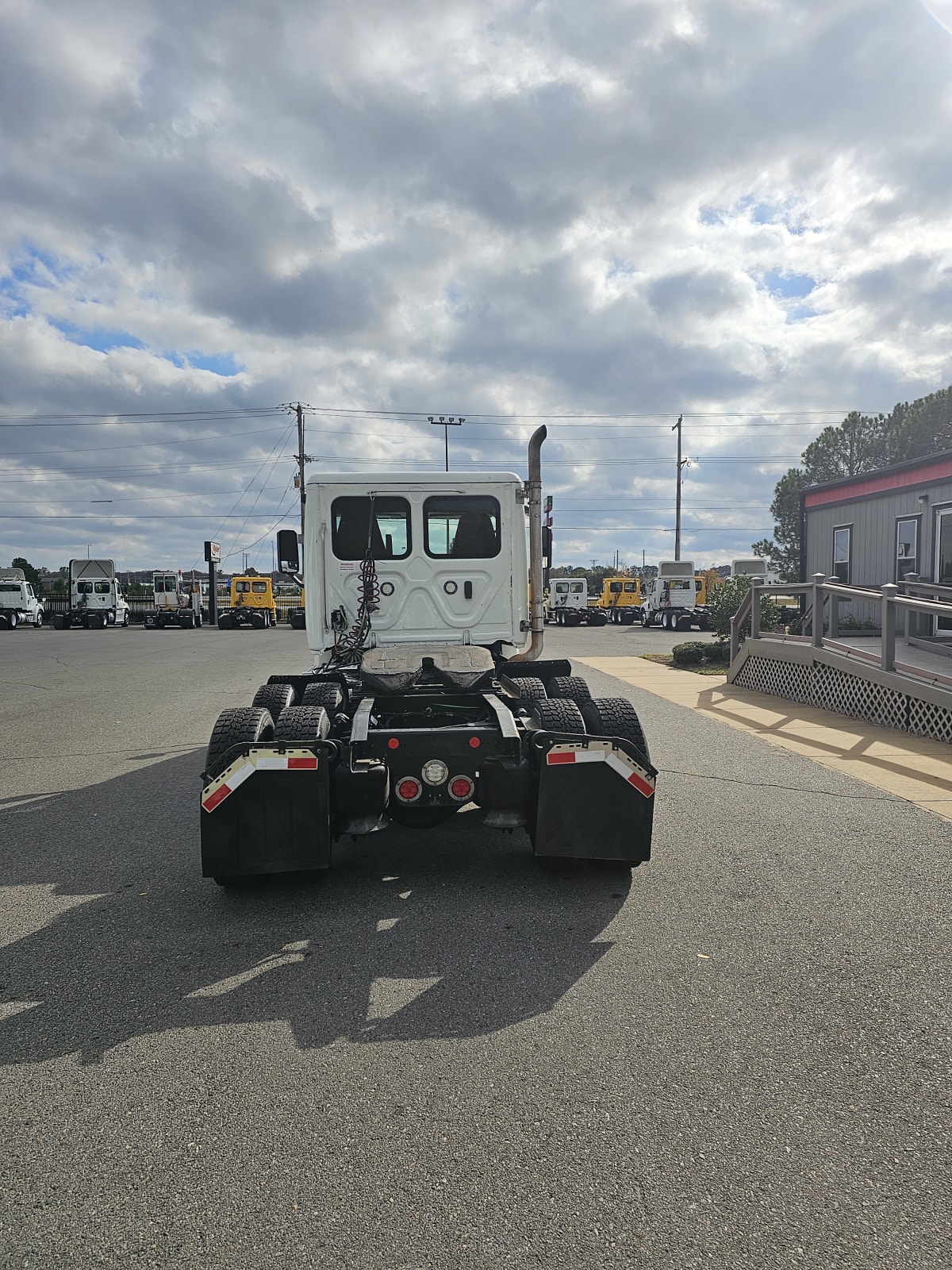 2020 Freightliner/Mercedes CASCADIA 125 264743