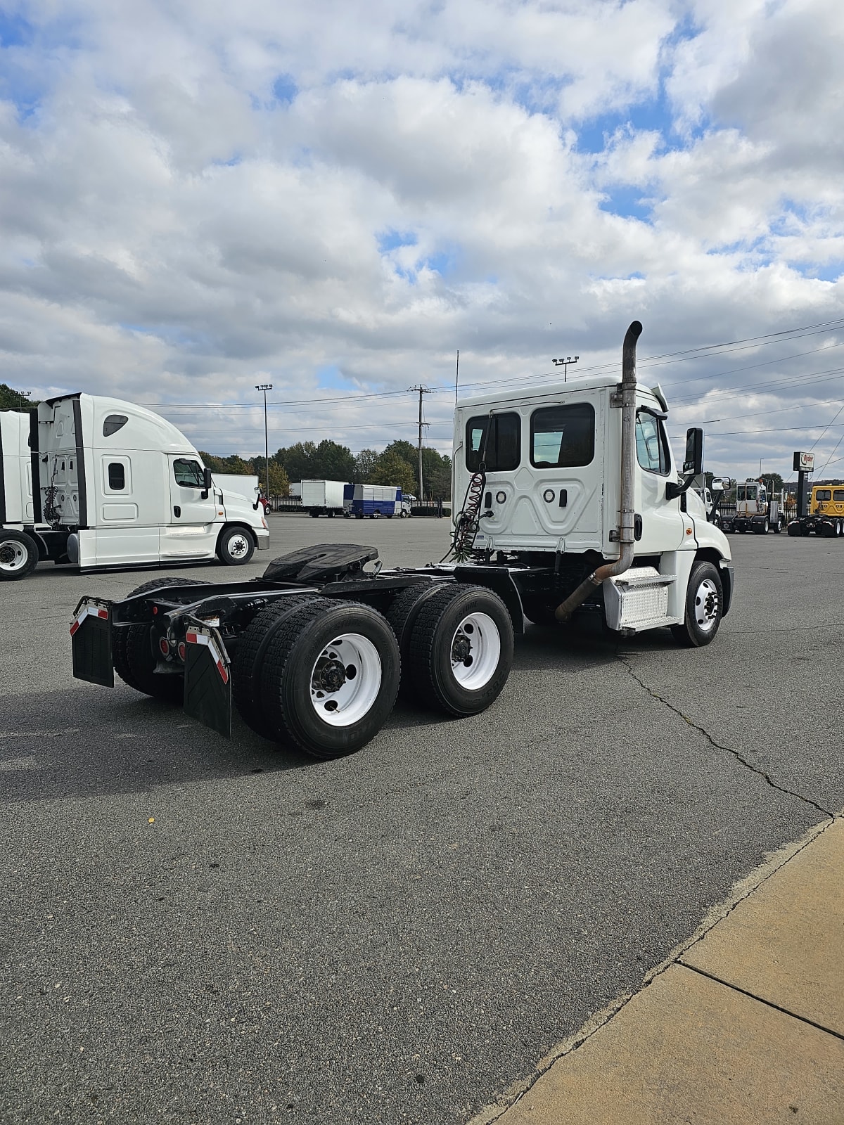 2020 Freightliner/Mercedes CASCADIA 125 264743