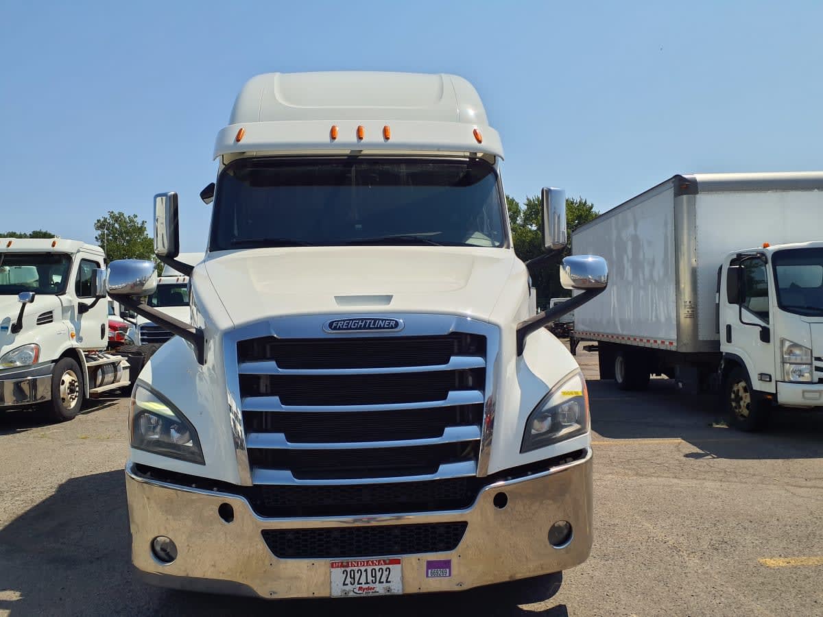 2020 Freightliner - image 2