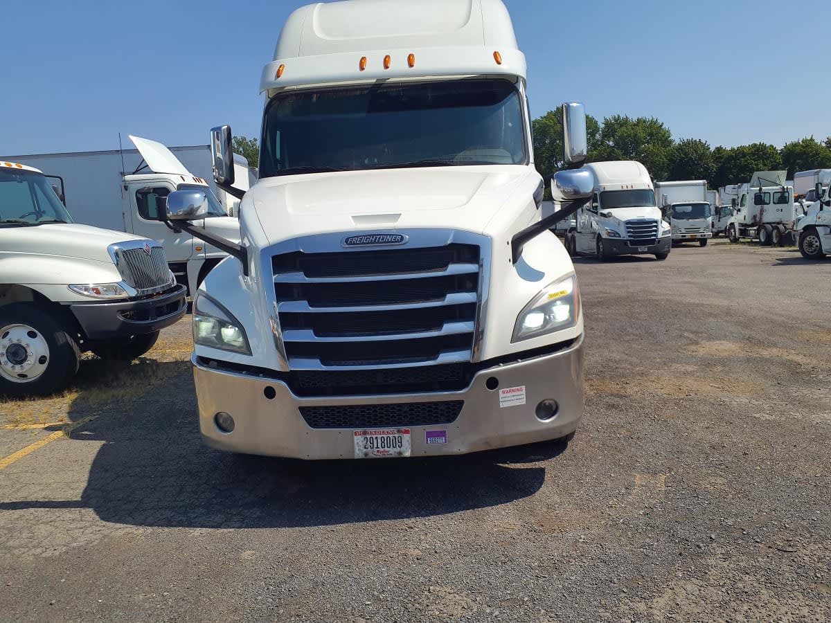 2020 Freightliner - image 2