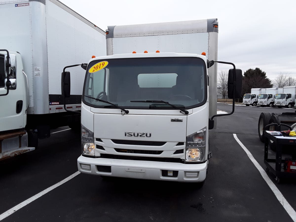 2019 Isuzu NPR 265080