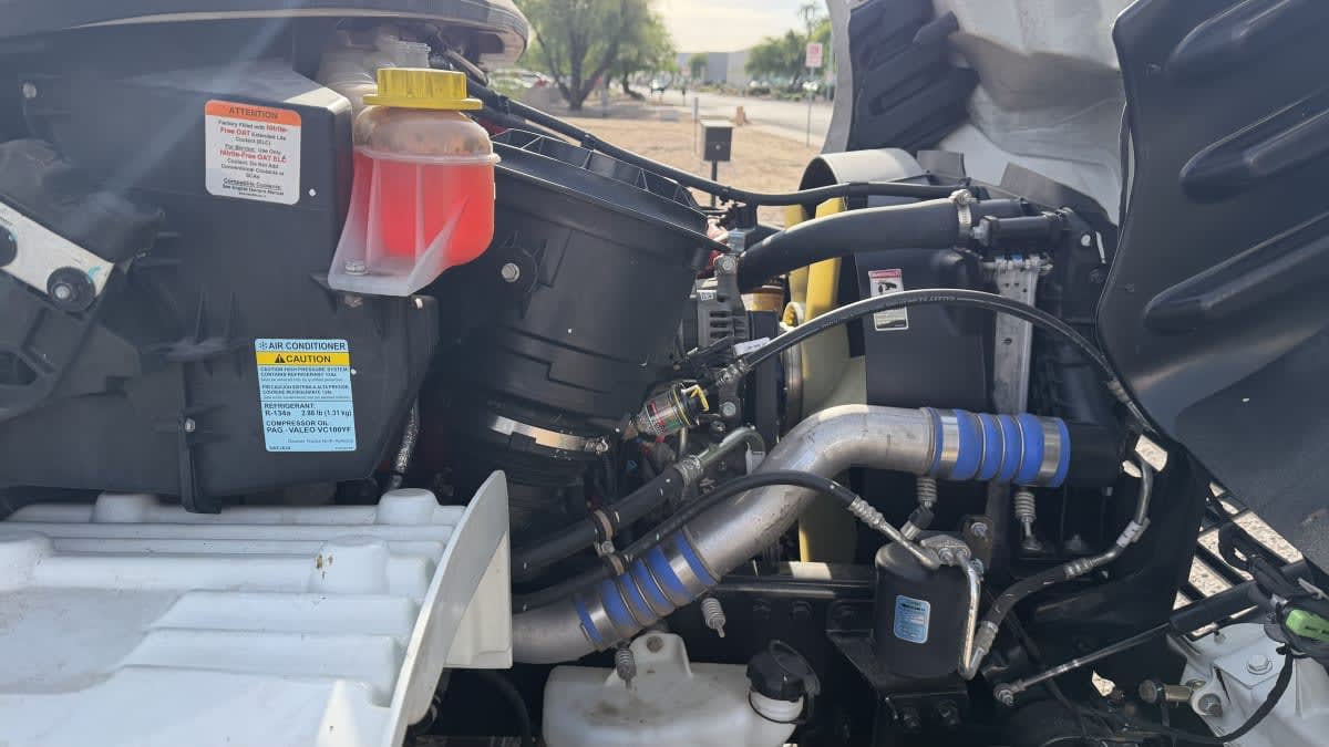 2021 Freightliner/Mercedes M2 106 265317