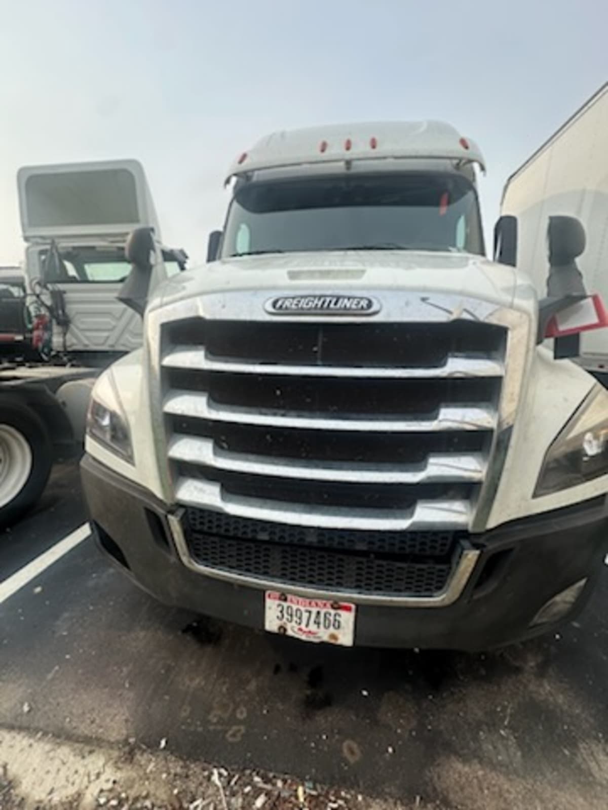 2020 Freightliner Cascadia in Bolingbrook, IL — photo 2