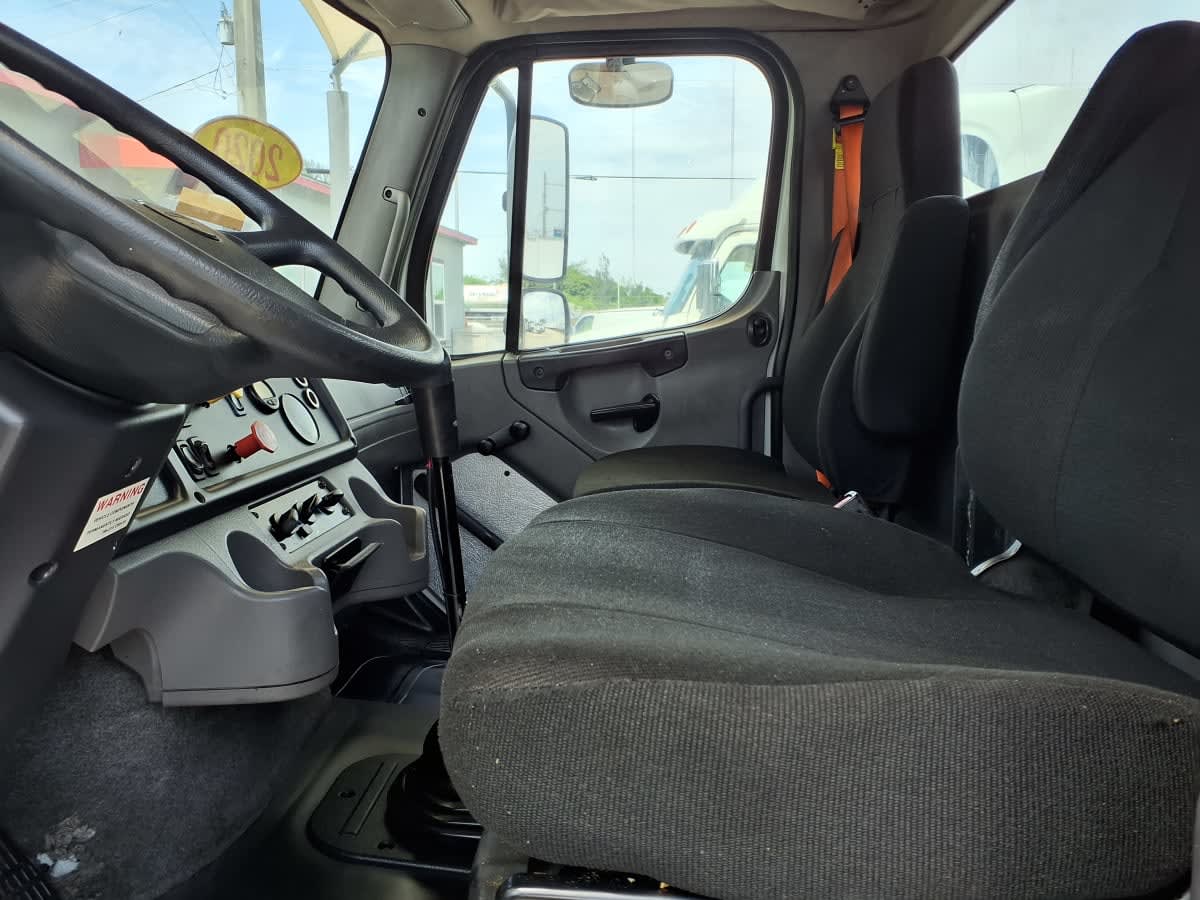 2020 Freightliner M2 112 in Davie, FL — photo 7