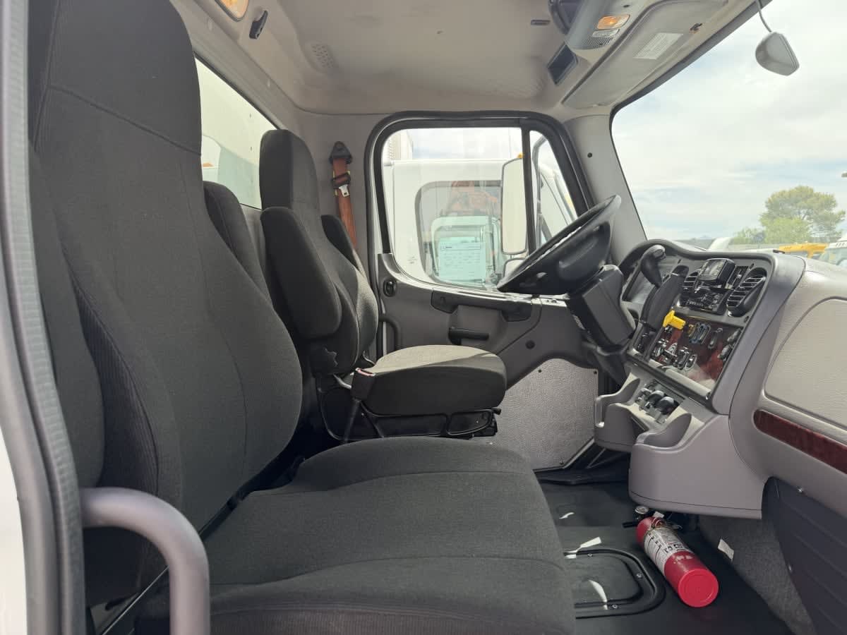 2021 Freightliner/Mercedes M2 106 265463