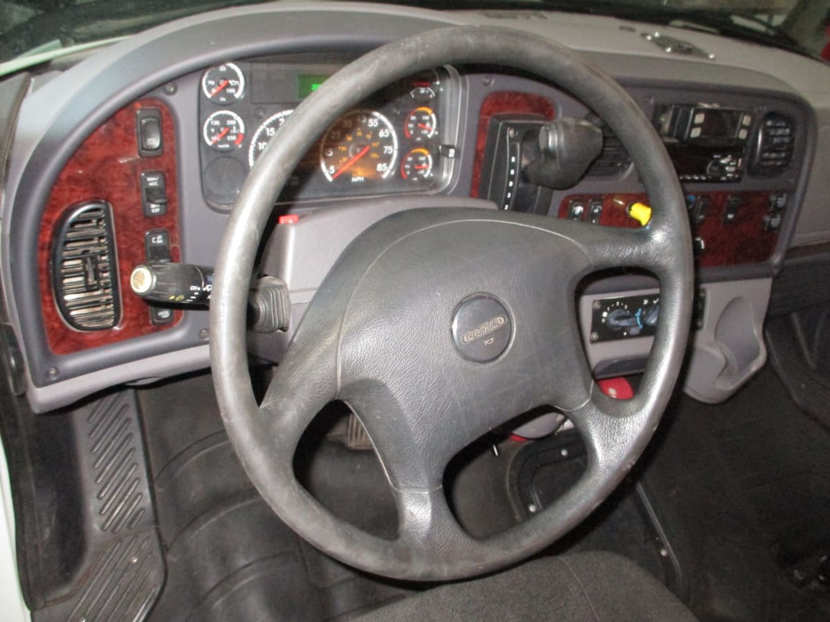 2021 Freightliner M2 106 - image 7