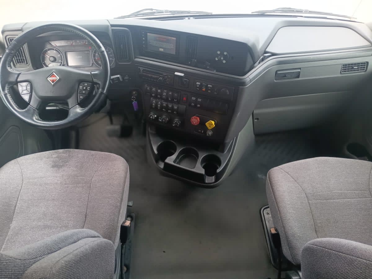 2020 International - image 7