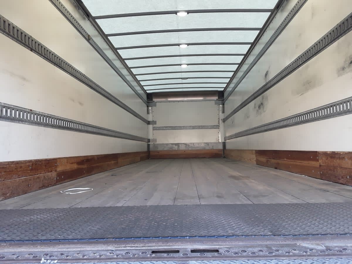 2020 Freightliner/Mercedes M2 106 265620