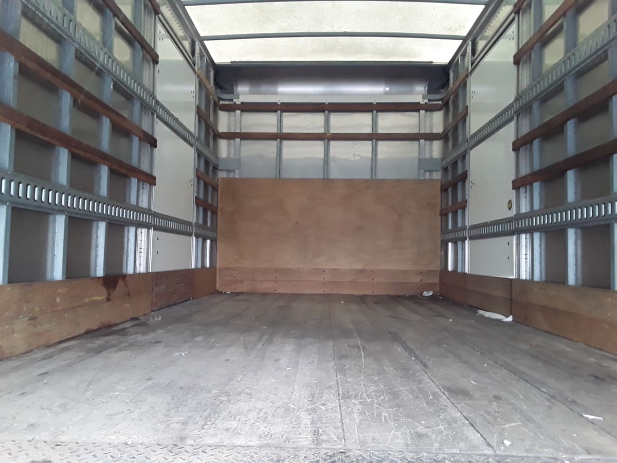 2020 Hino HINO 195 265643