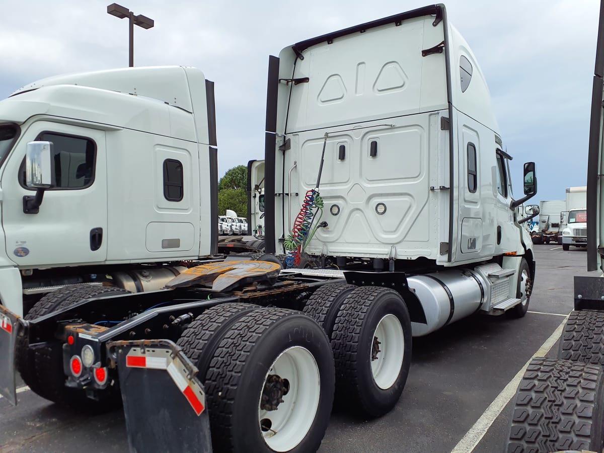 2021 Freightliner/Mercedes NEW CASCADIA PX12664 265677