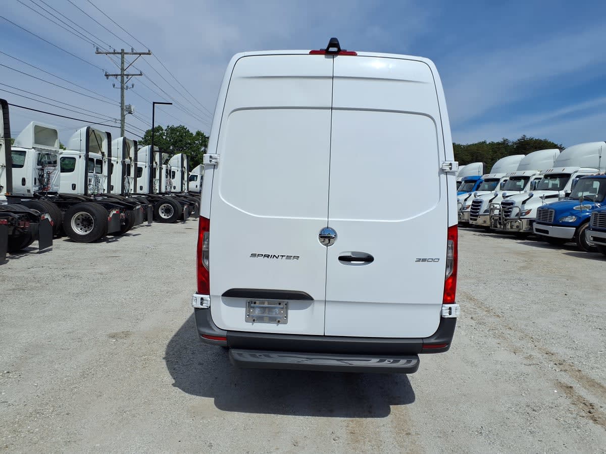2019 Mercedes-Benz 2500 265714