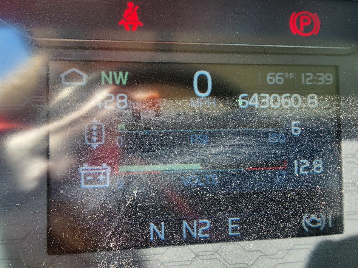 2020 Volvo - image 9