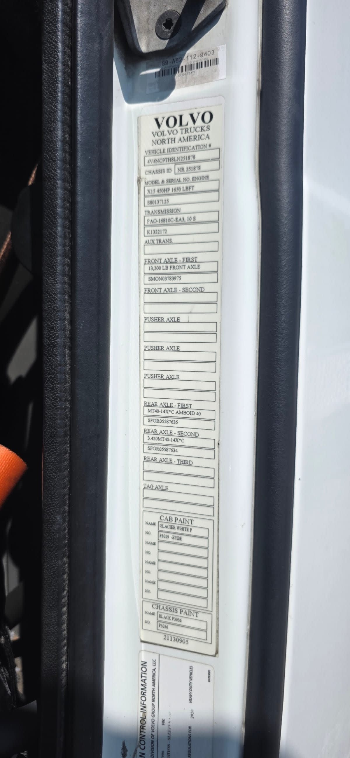 2020 Volvo VNL64T-760 266370