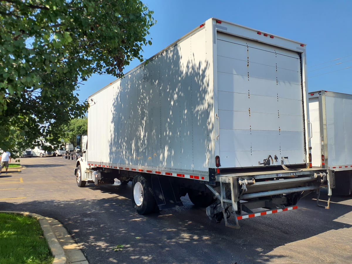 2021 Freightliner/Mercedes M2 106 266372