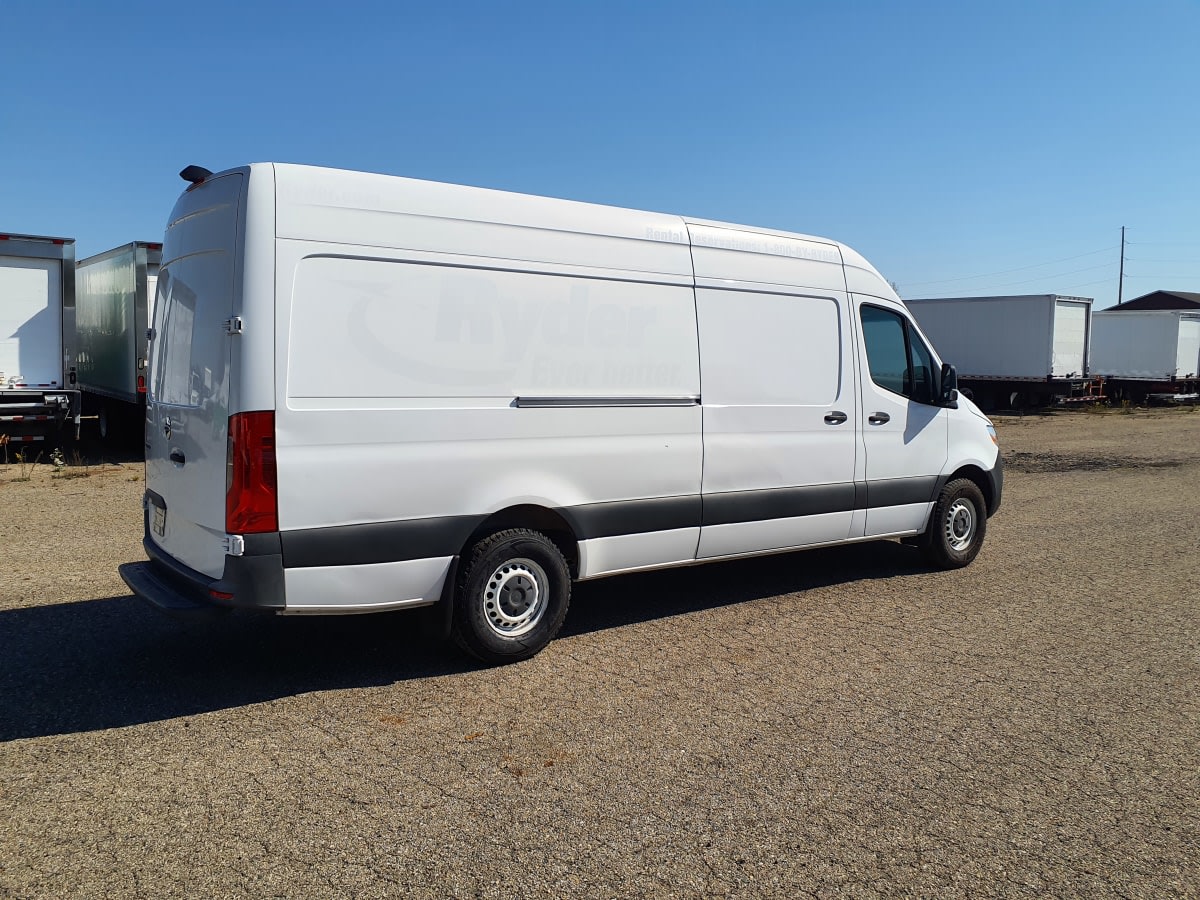 2020 Mercedes-Benz 2500 266432