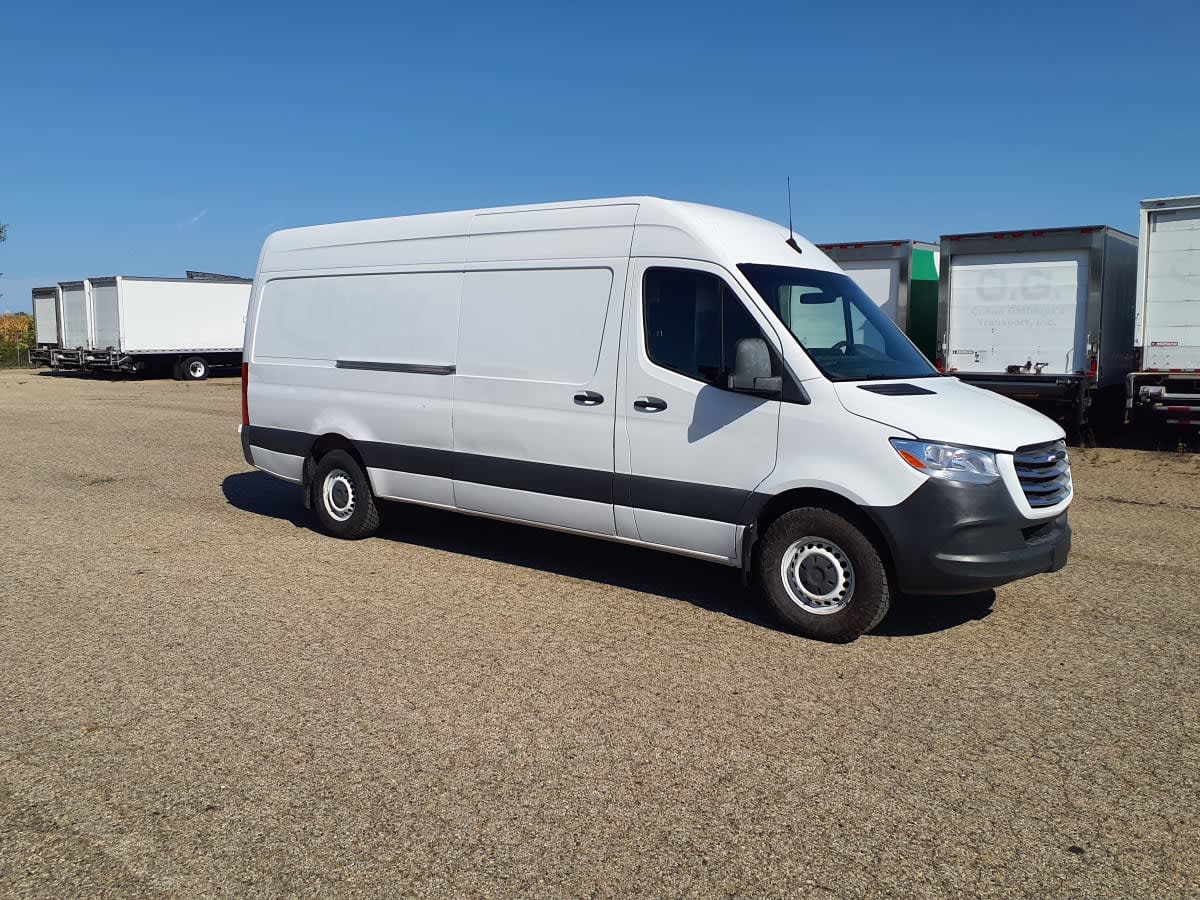 2020 Mercedes-Benz 2500 266432