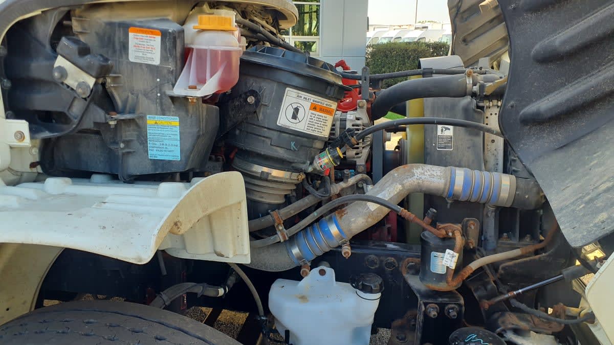 2020 Freightliner/Mercedes M2 106 266458